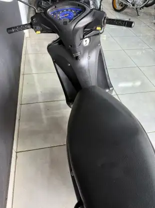 HONDA-BIZ 125 ES-2015