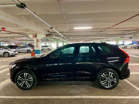 VOLVO-XC60-2.0 T5 GASOLINA MOMENTUM AWD GEARTRONIC VOLVO-XC60-2019