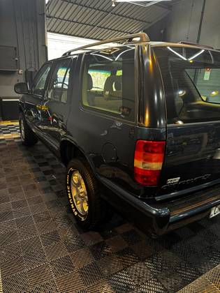 CHEVROLET BLAZER 4.3 SFI DLX 4X2 V6 12V GASOLINA 4P MANUAL