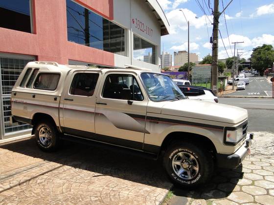 CHEVROLET D20 4.0 CUSTOM DE LUXE CD 8V DIESEL 4P MANUAL