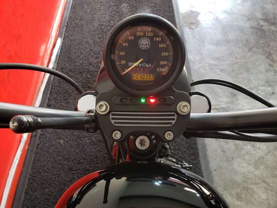 HARLEY-DAVIDSON-SPORTSTER XL 883 R HARLEY-DAVIDSON-SPORTSTER XL 883 R-2011