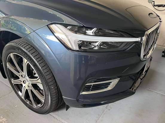 VOLVO-XC60-2021