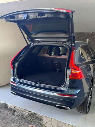 VOLVO-XC60-2021