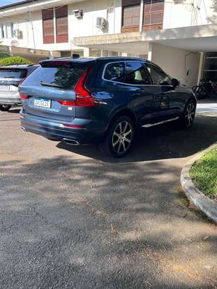 VOLVO-XC60-2021