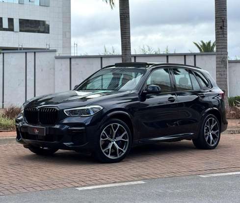 BMW-X5-2021