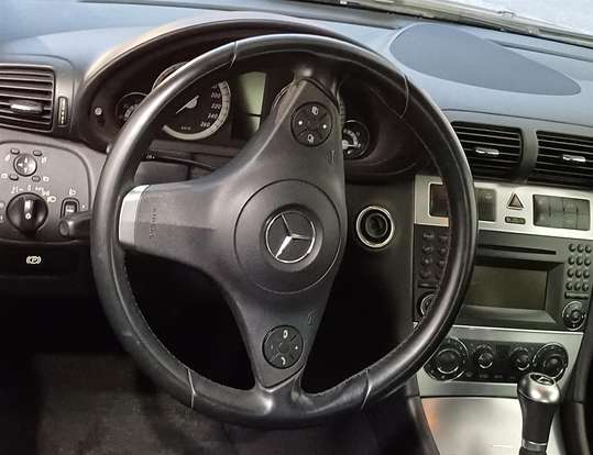 MERCEDES-BENZ-CLC 200 K-2010
