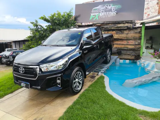 TOYOTA HILUX 2.7 SR 4X2 CD 16V FLEX 4P AUTOMÁTICO TOYOTA HILUX 2.7 SR 4X2 CD 16V FLEX 4P AUTOMÁTICO