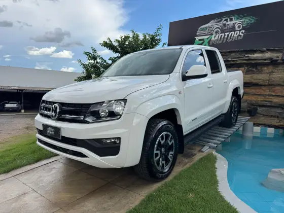 VOLKSWAGEN AMAROK 3.0 V6 TDI DIESEL COMFORTLINE CD 4MOTION AUTOMÁTICO VOLKSWAGEN AMAROK 3.0 V6 TDI DIESEL COMFORTLINE CD 4MOTION AUTOMÁTICO