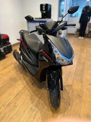 YAMAHA FLUO 125 HYBRID CONNECTED ABS YAMAHA FLUO 125 HYBRID CONNECTED ABS