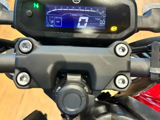 YAMAHA-FZ15 FAZER CONNECTED ABS YAMAHA-FZ15 FAZER CONNECTED ABS-2025