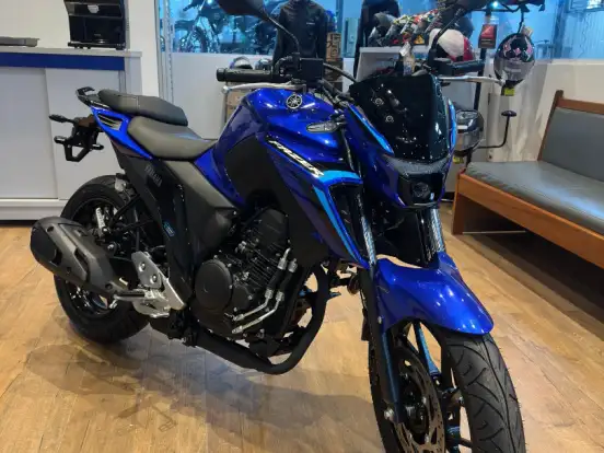YAMAHA-FZ25 FAZER CONNECTED ABS YAMAHA-FZ25 FAZER CONNECTED ABS-2025