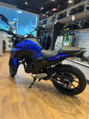 YAMAHA-FZ25 FAZER CONNECTED ABS-2025