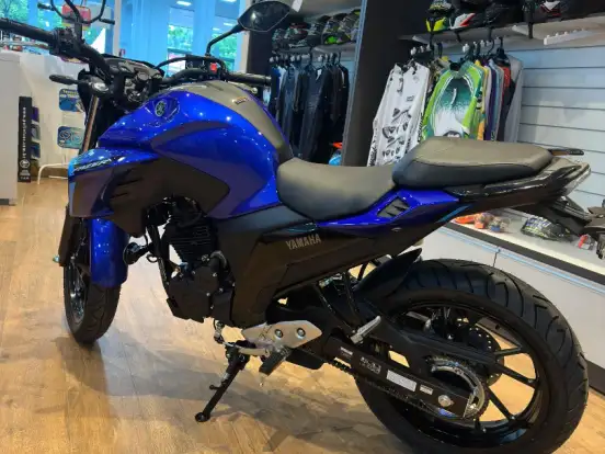 YAMAHA-FZ25 FAZER CONNECTED ABS YAMAHA-FZ25 FAZER CONNECTED ABS-2025