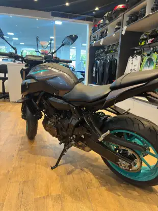 YAMAHA-MT-07 ABS-2025