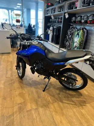 YAMAHA-XTZ 250 LANDER CONNECTED-2025