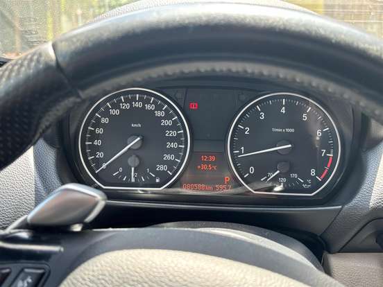BMW-130i-2007