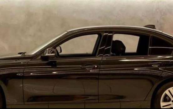 BMW-320i-2017