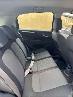FIAT-PUNTO-2014
