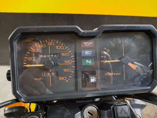 HONDA-CB 450-1985