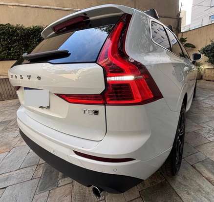 VOLVO-XC60-2019