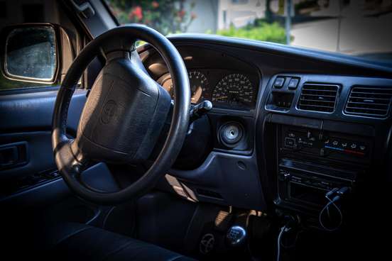 TOYOTA-HILUX SW4-1996
