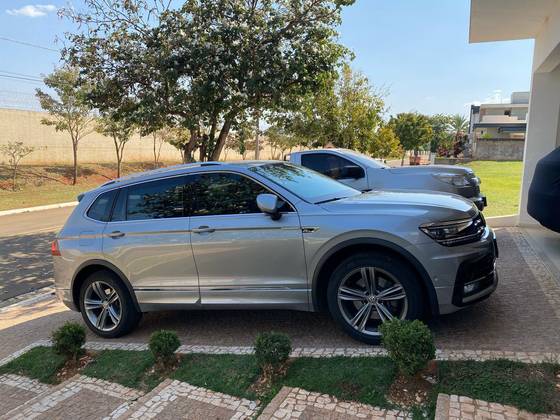 VOLKSWAGEN TIGUAN 2.0 350 TSI GASOLINA ALLSPACE R-LINE 4MOTION DSG