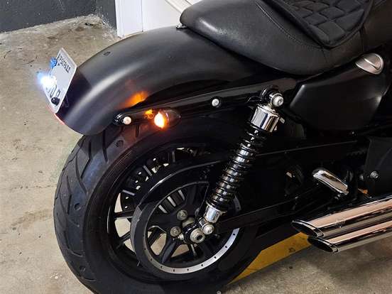HARLEY-DAVIDSON-SPORTSTER XL 883N IRON HARLEY-DAVIDSON-SPORTSTER XL 883N IRON-2011