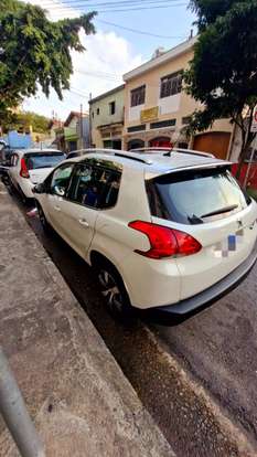 PEUGEOT-2008-2015
