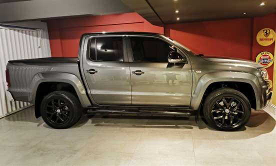 VOLKSWAGEN-AMAROK-2021
