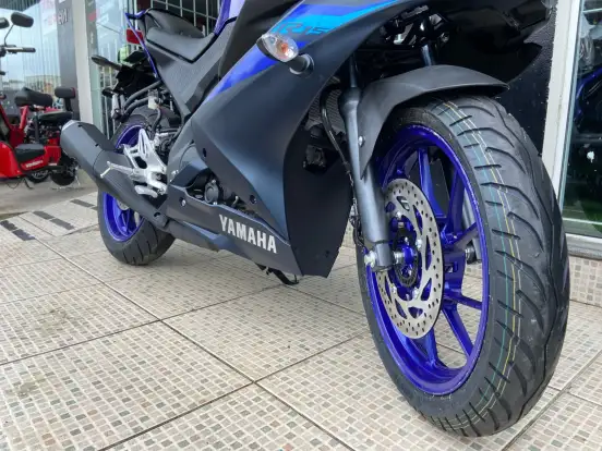 YAMAHA-YZF R15-2025
