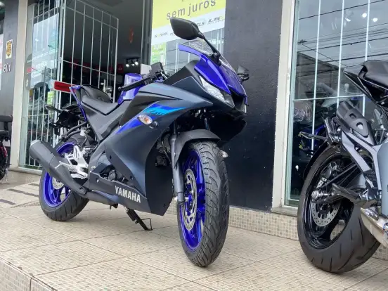 YAMAHA-YZF R15 YAMAHA-YZF R15-2025