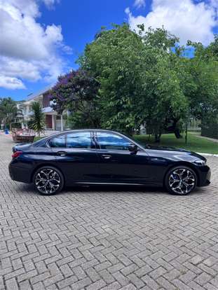 BMW-330e-2024