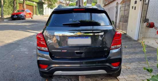 CHEVROLET-TRACKER-2017