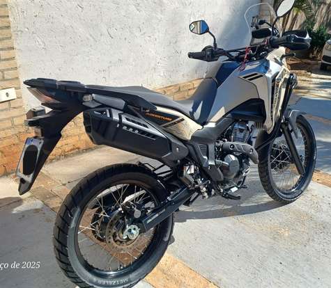 HONDA-XRE 300 SAHARA-2024
