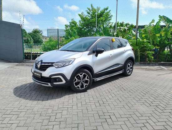 RENAULT-CAPTUR-2021