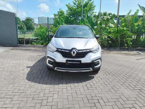 RENAULT-CAPTUR-2021