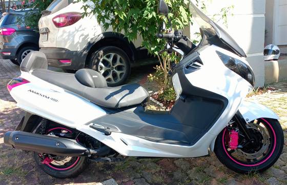 DAFRA MAXSYM 400i 