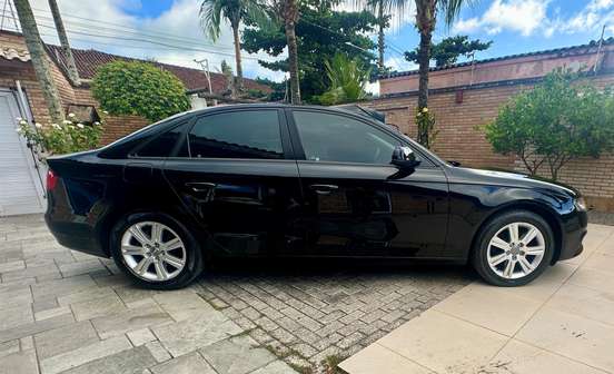 AUDI-A4-2011