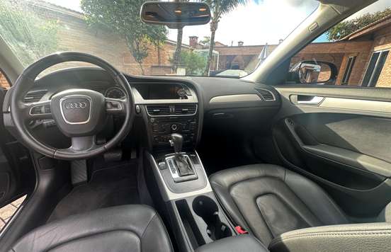 AUDI-A4-2011