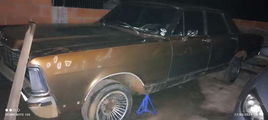 FORD-GALAXIE-1977