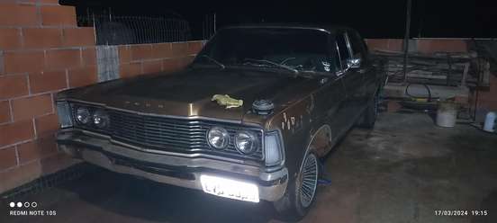 FORD-GALAXIE-1977