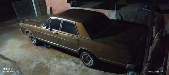 FORD-GALAXIE-1977