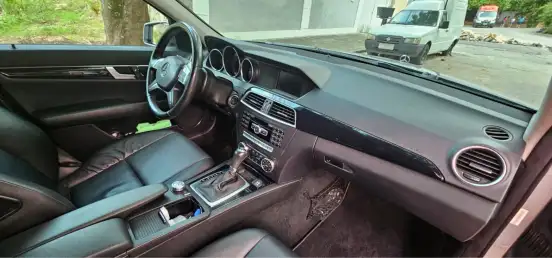 MERCEDES-BENZ-C 180-2012