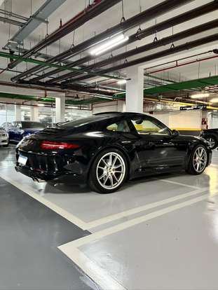 PORSCHE-911-2011