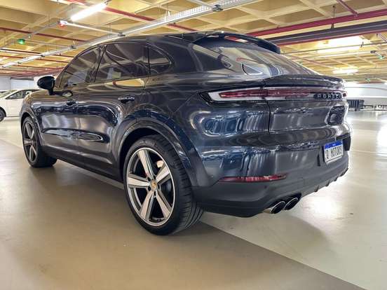 PORSCHE-CAYENNE-2023