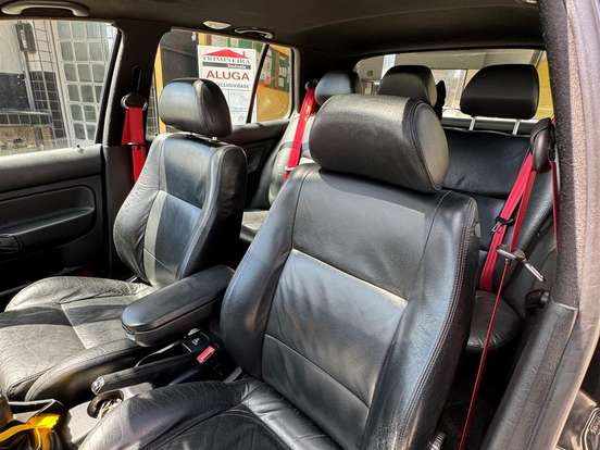 VOLKSWAGEN-GOLF-1.8 MI GTI 20V 180CV TURBO GASOLINA 4P MANUAL VOLKSWAGEN-GOLF-2003