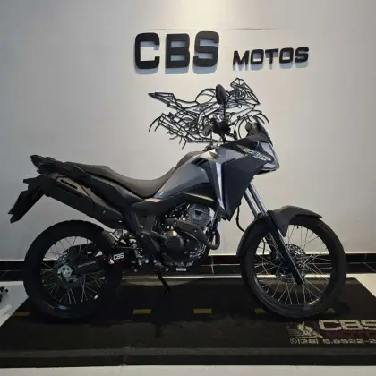 HONDA XRE 300 SAHARA HONDA XRE 300 SAHARA