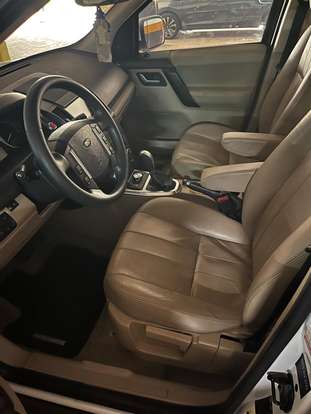 LAND ROVER-FREELANDER 2-2011