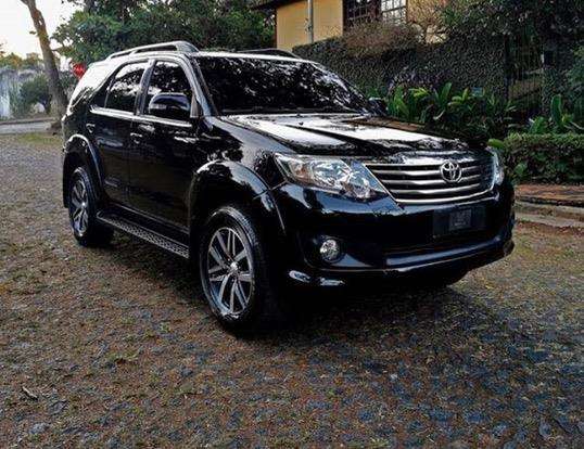 TOYOTA-HILUX SW4-2.7 SR 7 LUGARES 4X2 16V FLEX 4P AUTOMÁTICO TOYOTA-HILUX SW4-2015