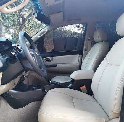 TOYOTA-HILUX SW4-2015